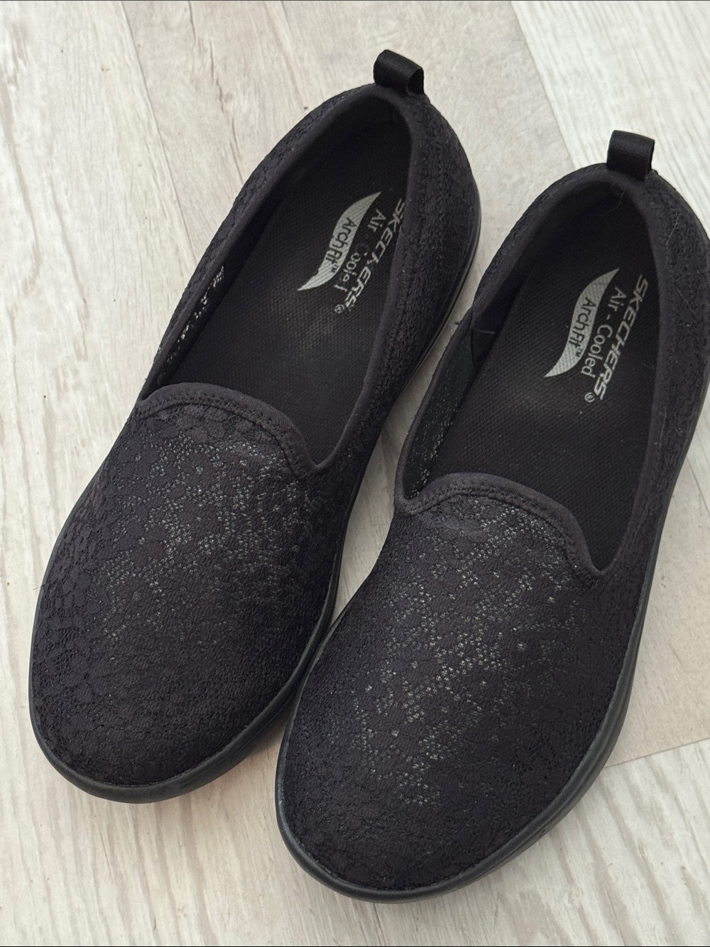 Skechers Black Slip-On Lace-Pattern Flat